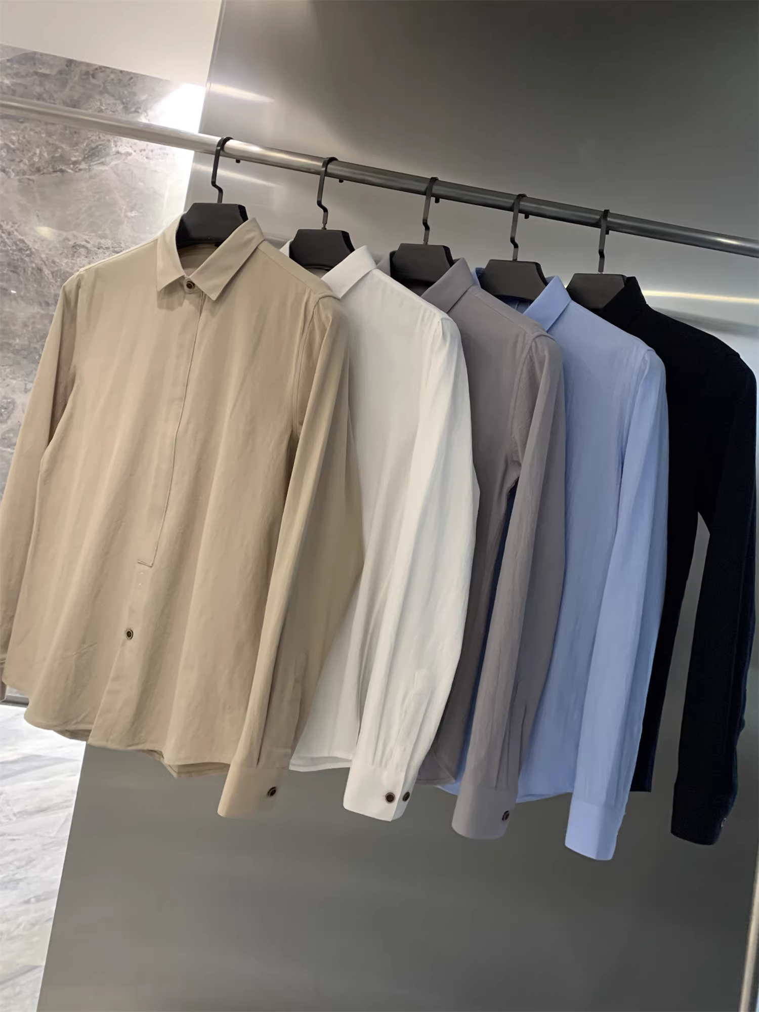 Dòng sản phẩm đa năng Don Quixote! 100% cotton! Áo sơ mi dài tay chất liệu cotton-linen hơi nhăn dành cho nam.