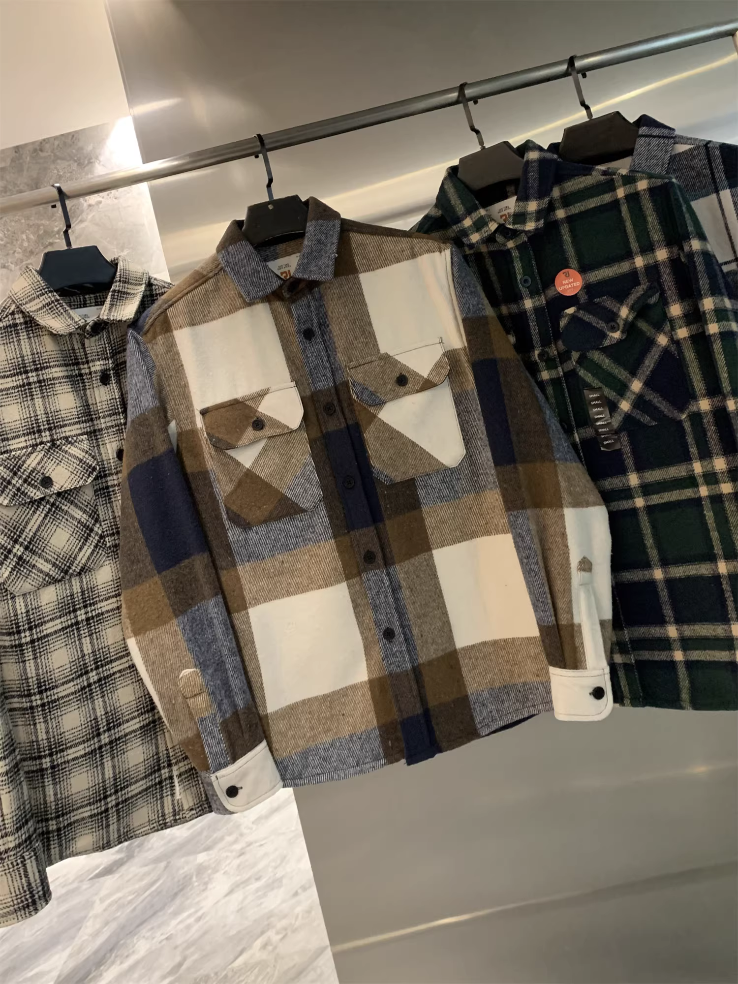 Don Quixote, một phong cách Anh quốc độc đáo! Áo flannel chải kỹ! Áo sơ mi ca rô cổ điển, áo khoác ca rô kiểu công sở.