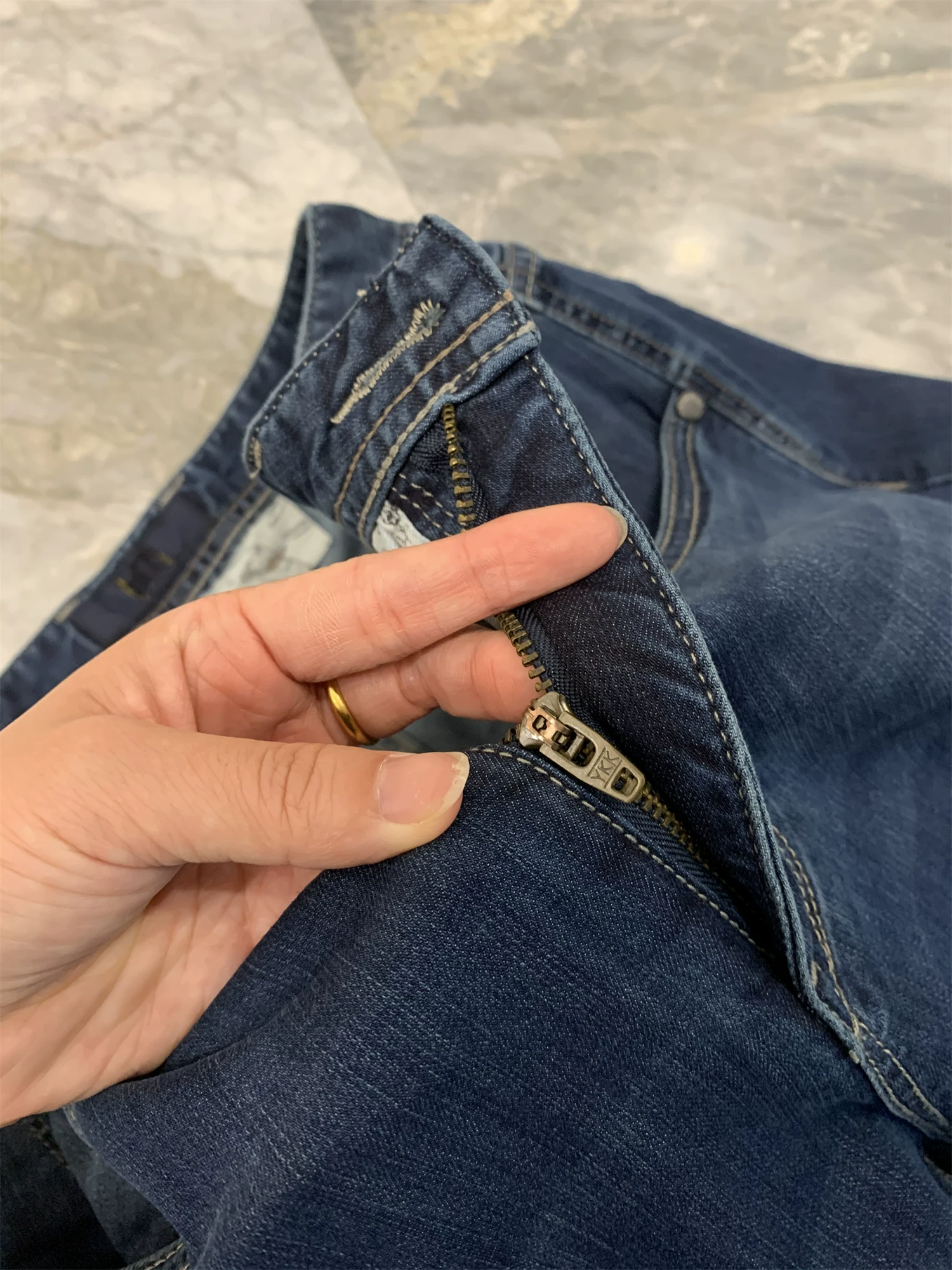 Quần jean nam Don Quixote chất liệu sợi gai dầu! Thoáng mát và thoáng khí! Quần jean nam mùa xuân hè, mỏng nhẹ, thân thiện với da, mềm mại và co giãn.