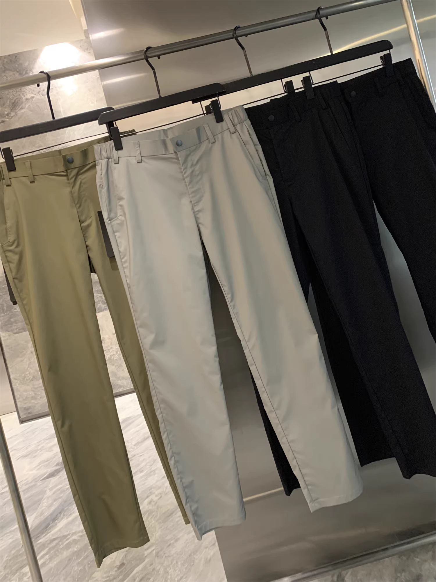 Quần âu nam chất liệu pha sợi tre Don Quixote! Mềm mại như lụa, thoáng khí, dáng thẳng, mặc thoải mái mùa hè.