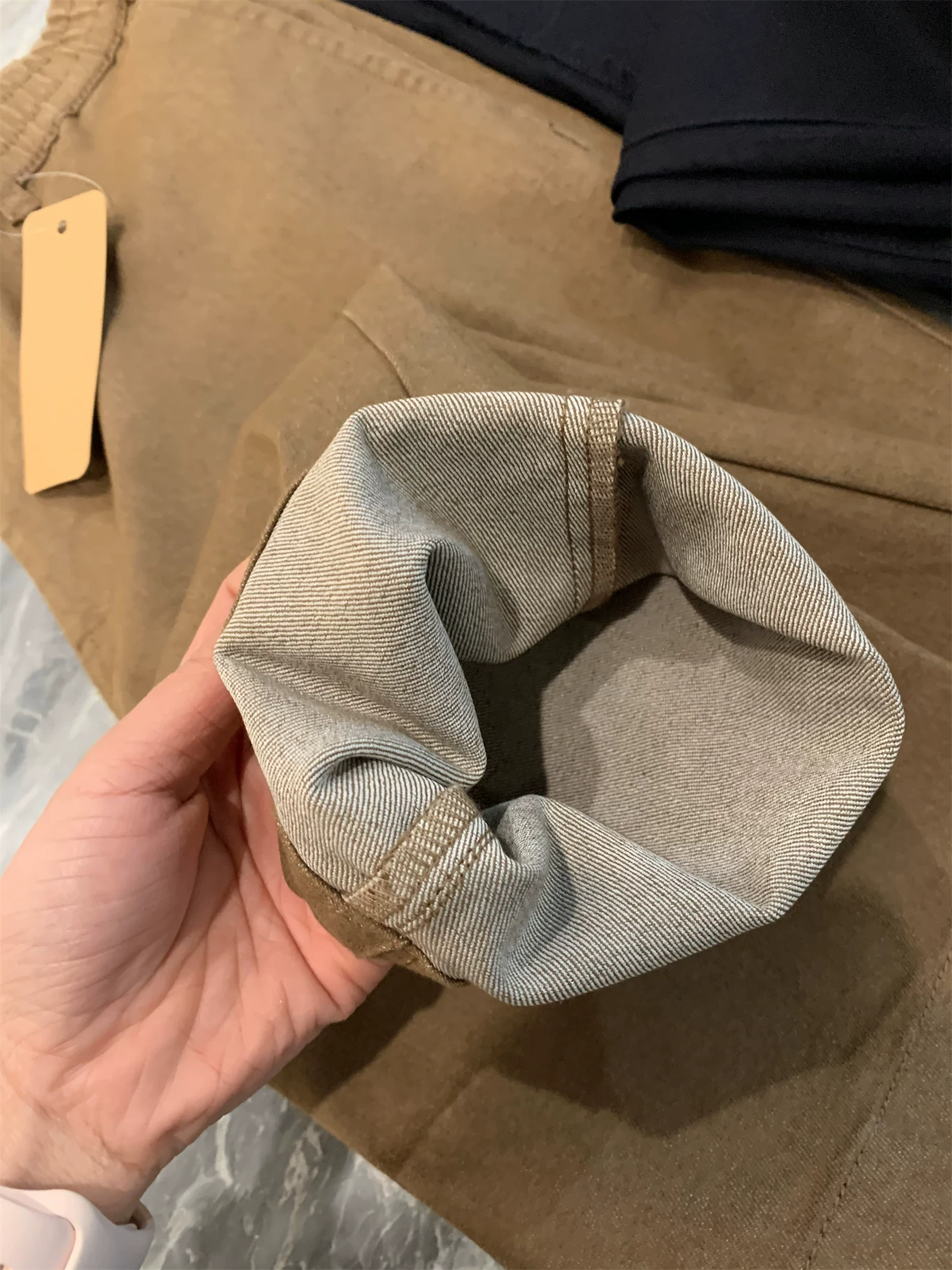 Don Quixote theo phong cách Ý! Vải tuýt đã qua xử lý! Quần âu nam chất liệu mềm mại, chắc chắn và rộng rãi.