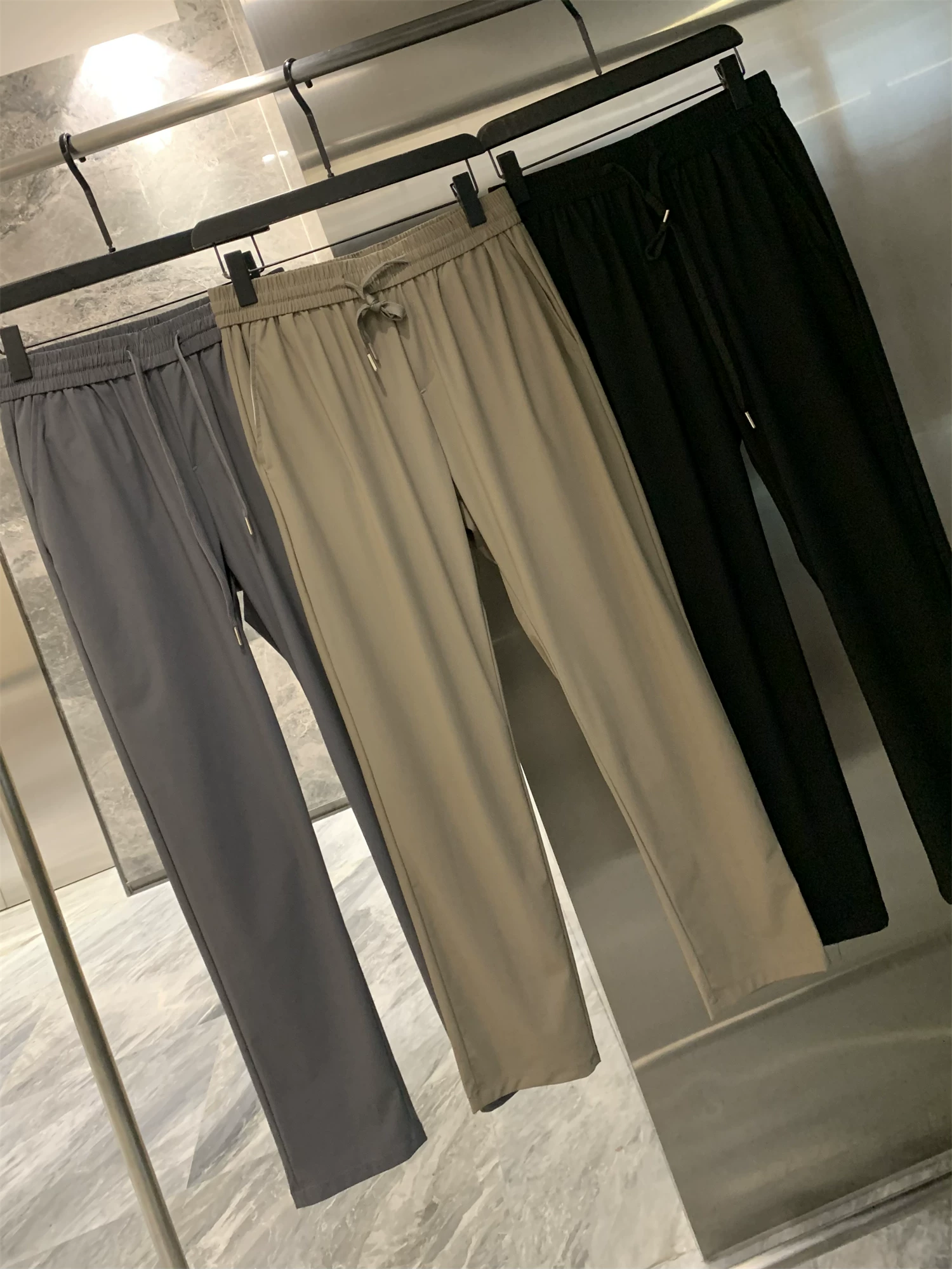 Don Quixote Ice-Silk Smooth! Quần dài thể thao co giãn mỏng mùa hè nhanh khô cho nam