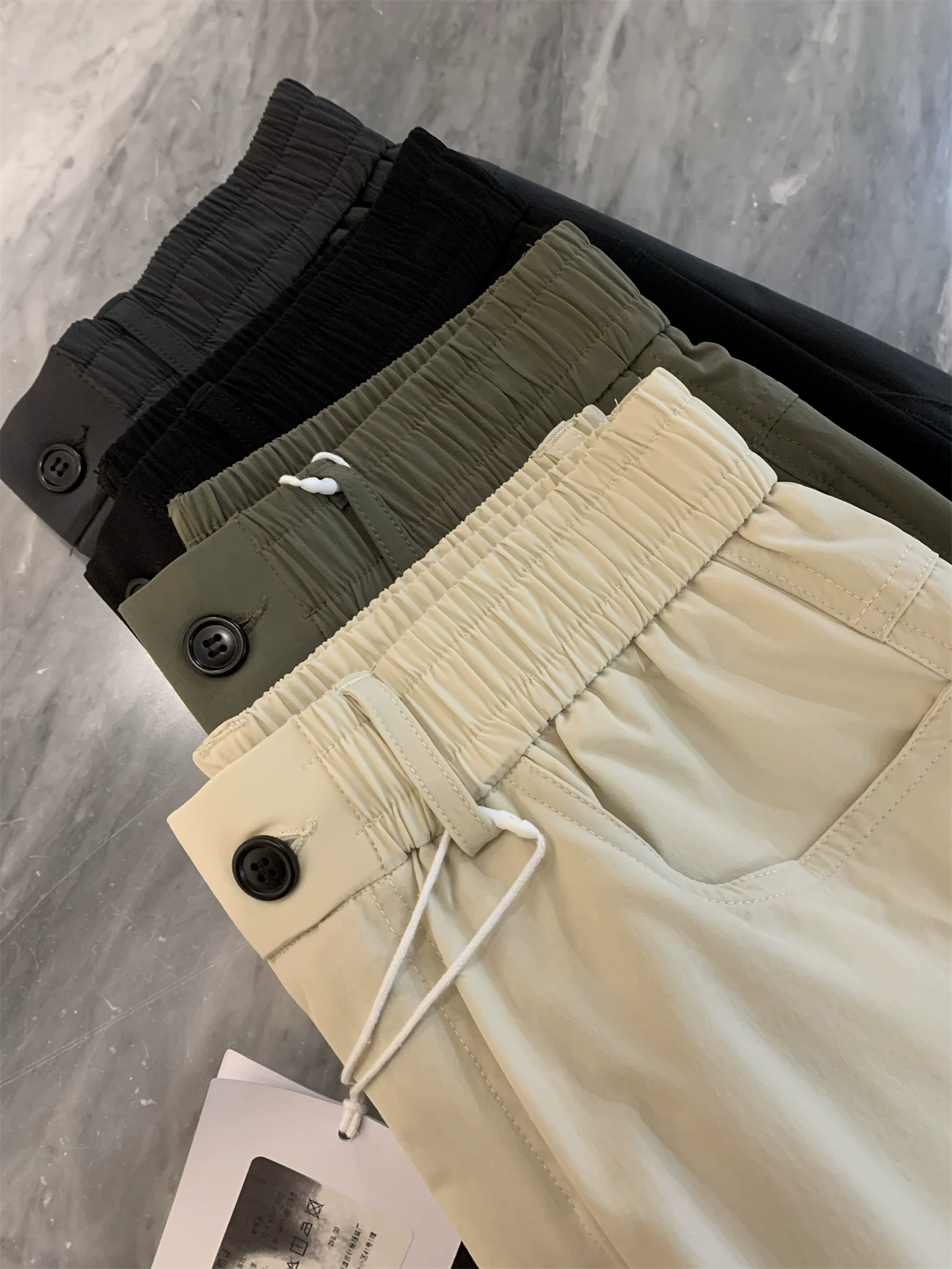 Quần vải tuýt dệt theo kiểu Don Quixote! Quần thể thao, quần thường ngày, chất liệu thoáng mát mùa xuân hè dành cho nam.