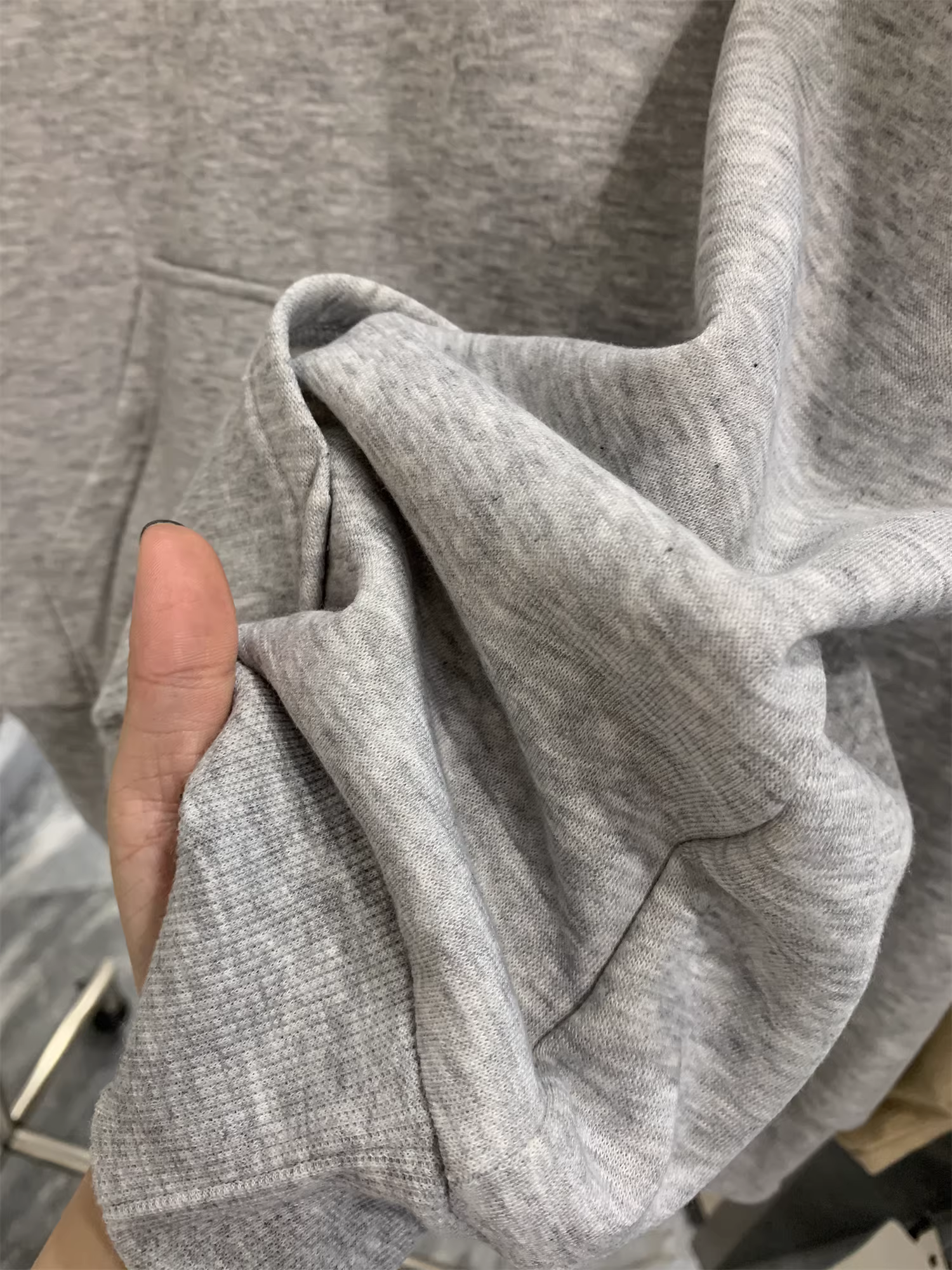 Don Quixote, trung tâm thương mại Mỹ, đặt hàng ngay! Áo hoodie len dệt kim mềm mại, lót lông cừu ấm áp mùa thu đông, kiểu dáng thời trang.