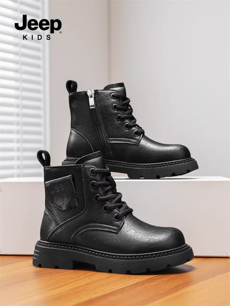 Giày bốt da thường ngày cho trẻ em Jeep Giày bốt trẻ em đế mềm mùa đông 2025 Giày bốt kiểu mới màu đen Giày trẻ em chống trượt