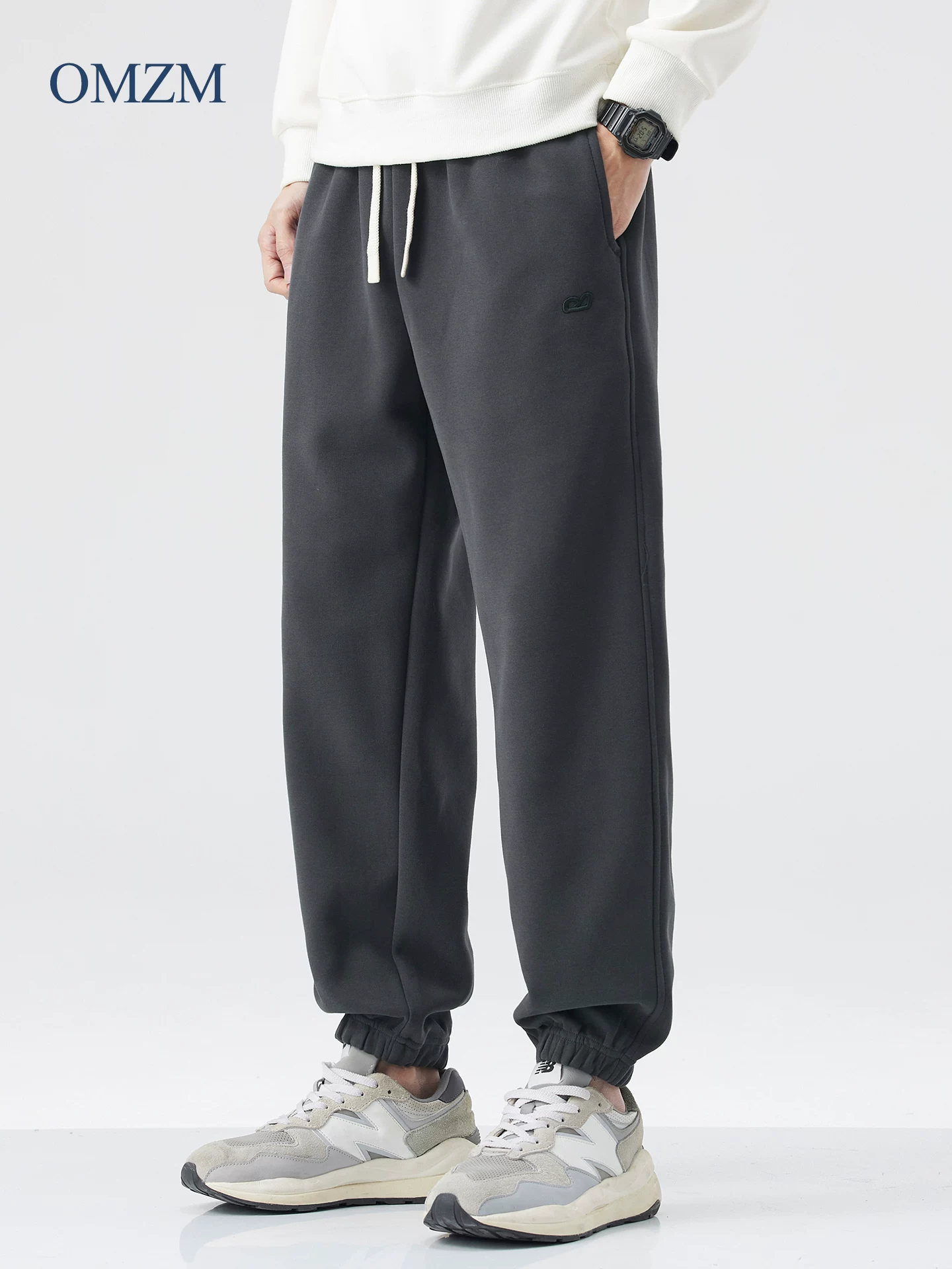 Quần jogger thêu nặng kiểu Mỹ của OMZM dành cho nam, quần thể thao rộng rãi mùa thu đông, quần thể thao cỡ lớn dành cho thanh thiếu niên.