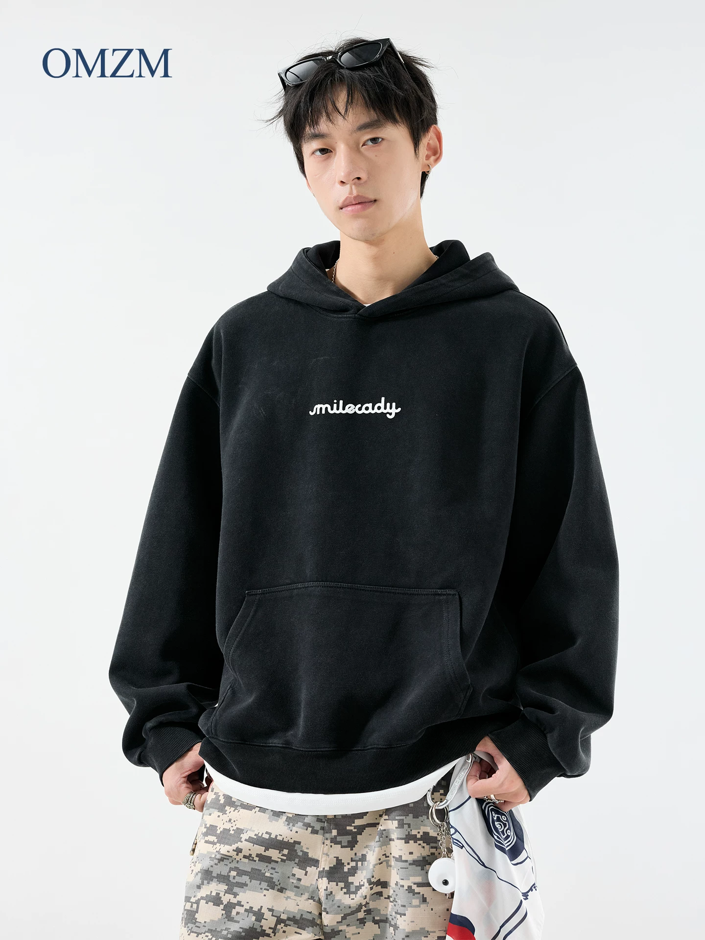 Áo hoodie nặng chất OMZM400G dành cho nam, phong cách Mỹ mùa thu, chất liệu cotton nguyên chất, in họa tiết cũ kỹ, tay dài, dáng rộng