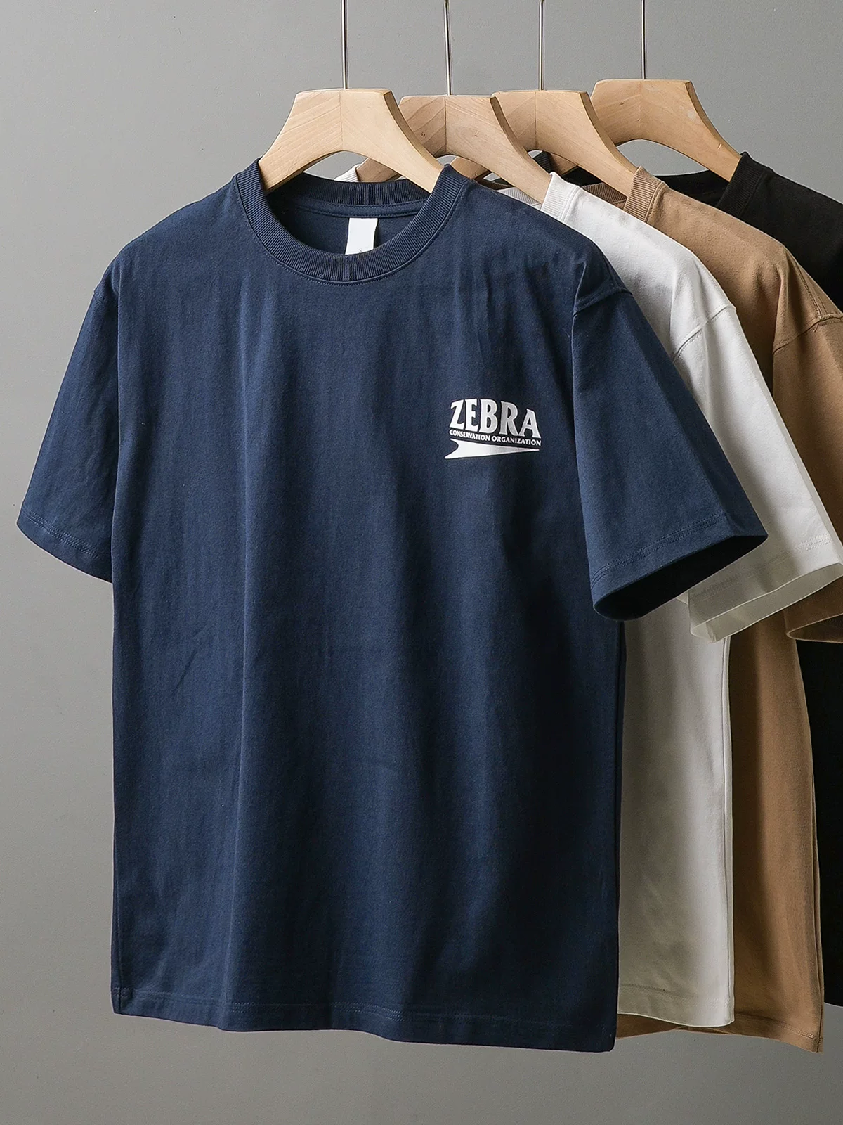 Áo thun nam cotton 100% dày dặn 320G, tay ngắn, kiểu mới hè 2025, phong cách retro Mỹ, in chữ, tay lửng thời thượng