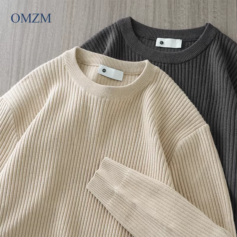 Áo len nam cổ tròn sọc dọc OMZM mùa đông 2024, chất liệu len dệt kim ôm body, màu trơn, giữ ấm