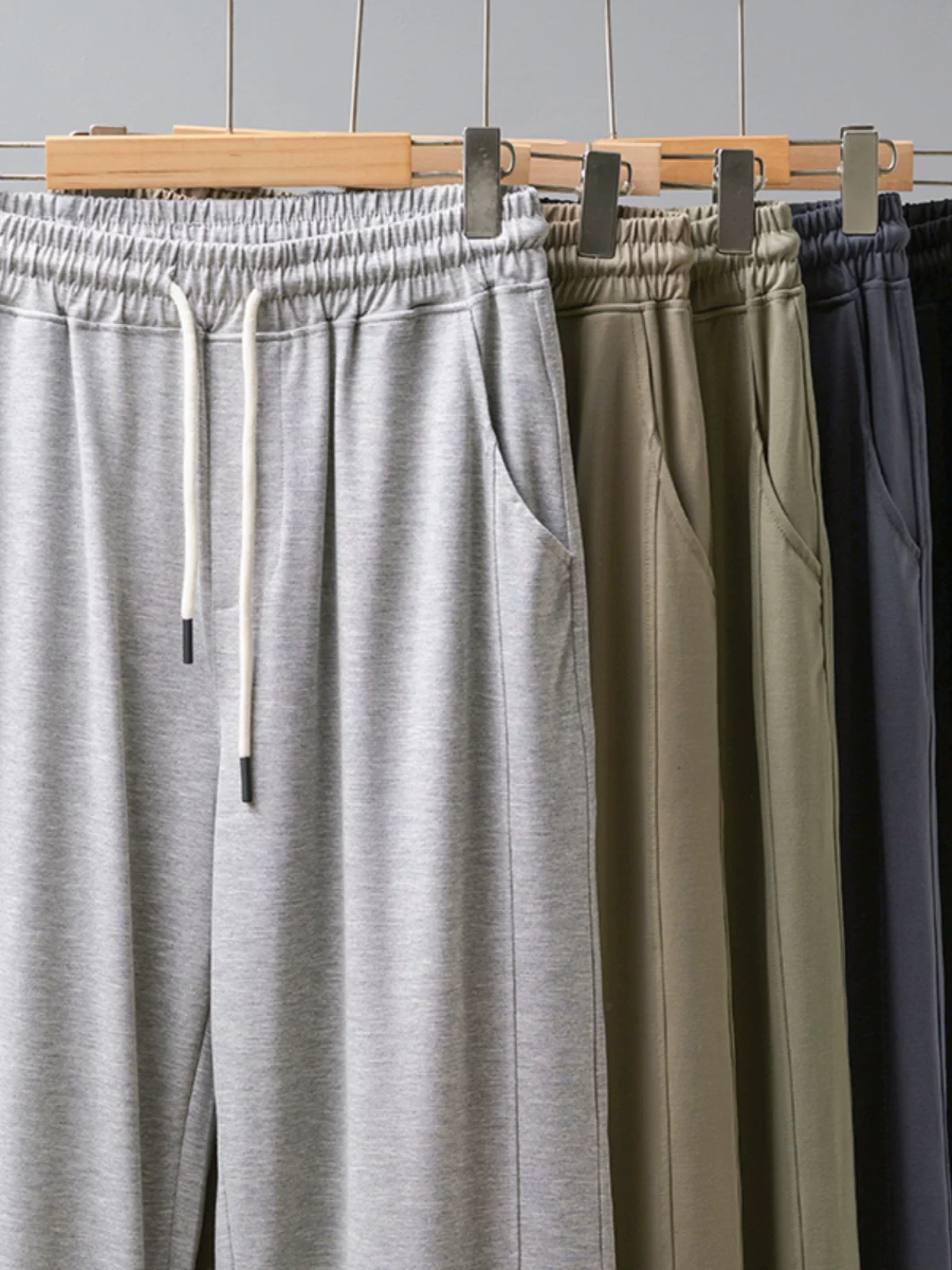 Quần thể thao vải lụa băng kiểu Mỹ OMZM dành cho nam, quần thể thao mỏng nhanh khô mùa hè, quần dài dáng rộng có dây rút, quần dài thường ngày