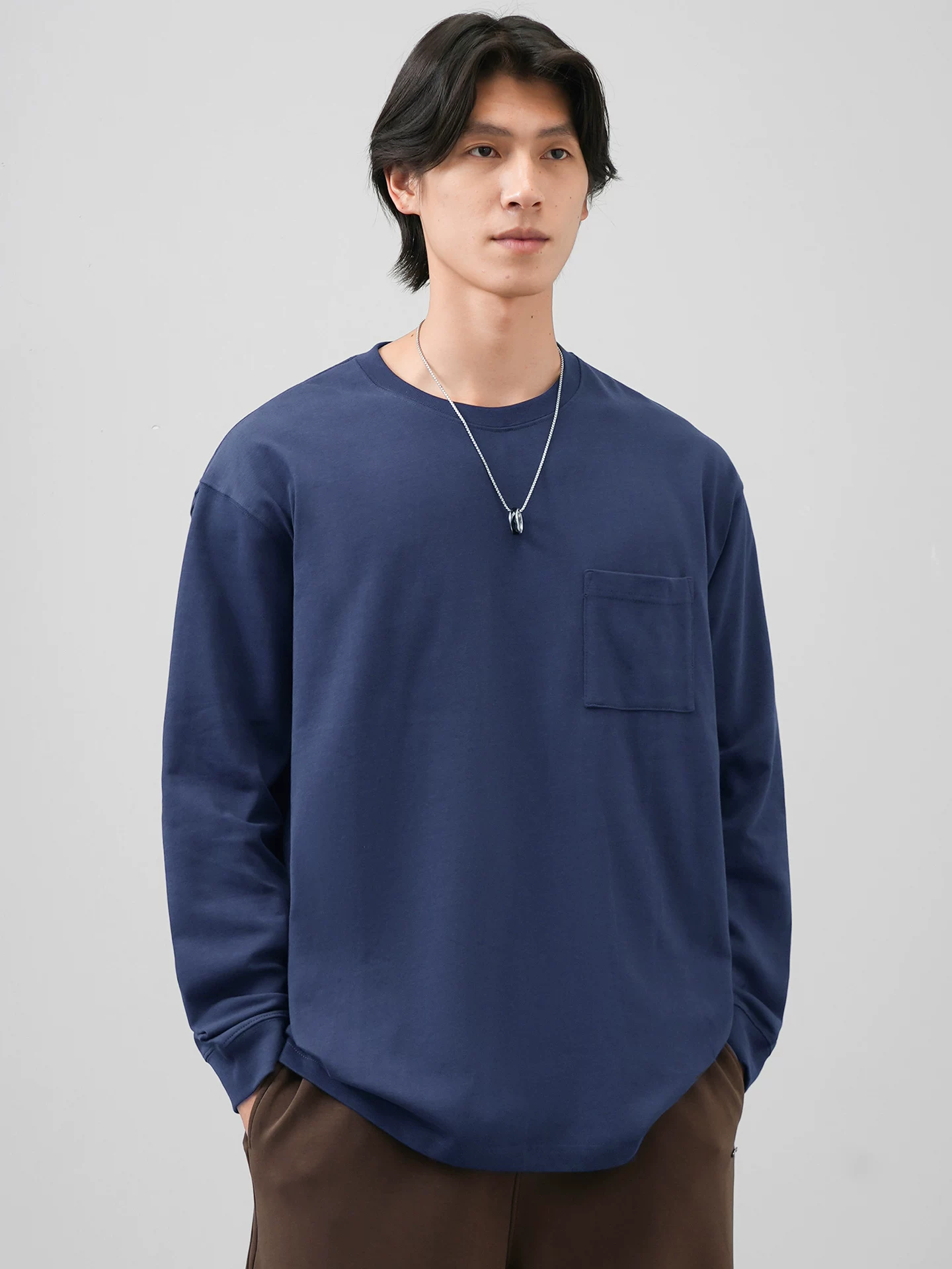 Áo thun dài tay chất liệu cotton nguyên chất hạng nặng 400G dành cho nam, áo len cổ tròn dáng rộng phong cách Mỹ mùa thu, áo lót màu trắng.