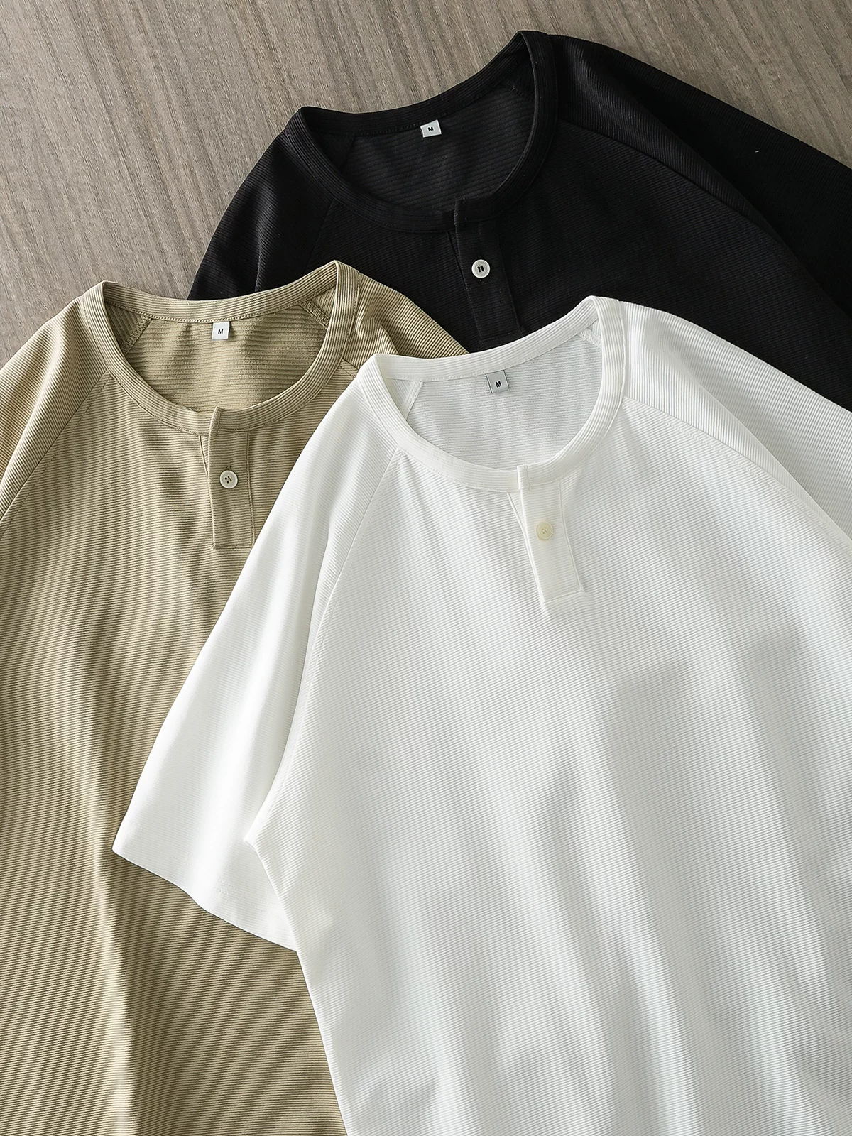 [Cảm giác mát mẻ] Áo thun ngắn tay cổ henley hạng nặng kiểu Mỹ dành cho nam, áo henley mỏng thoáng khí mùa hè, nửa tay màu trắng tinh khiết