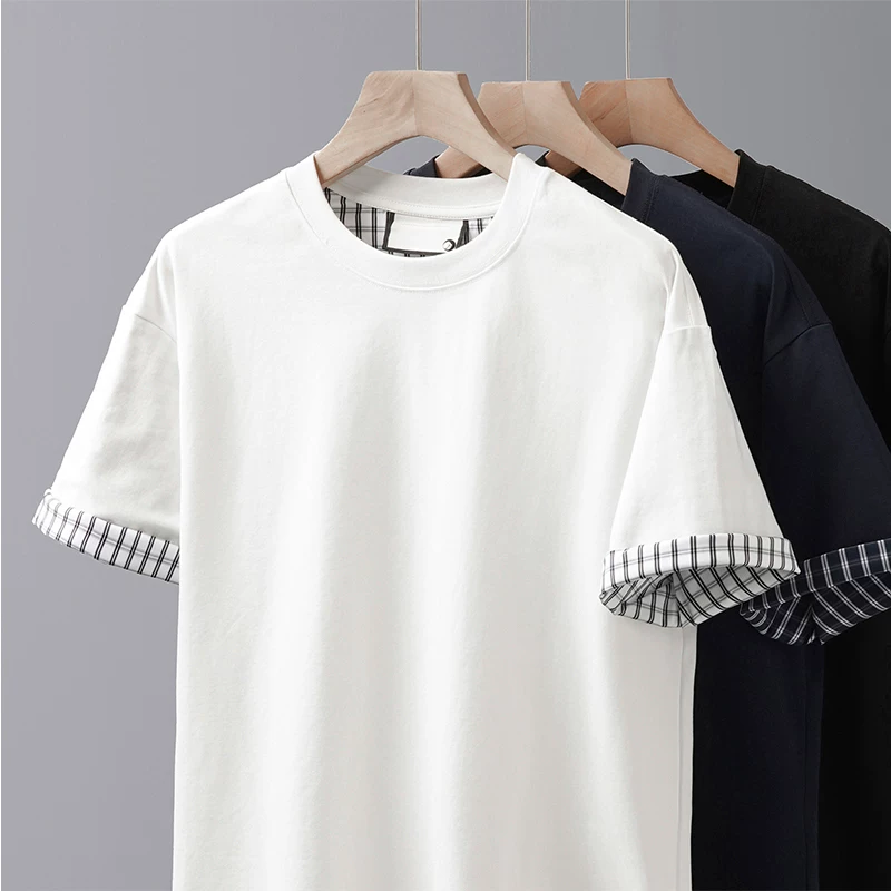 Áo thun nam giả hai mảnh tay ngắn, chất liệu dày dặn, kiểu dáng rộng rãi mùa hè, cổ tròn, thiết kế thời trang với chi tiết phối tay áo, màu trơn nửa tay.