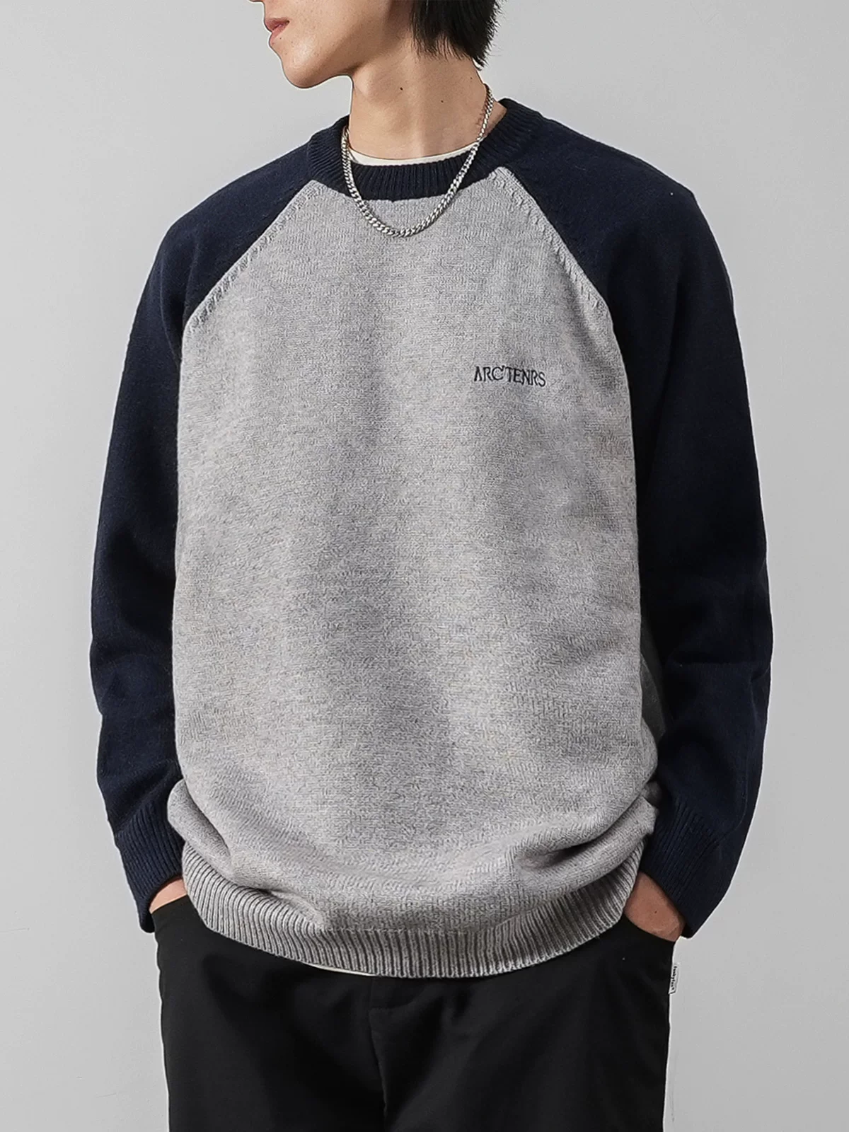 Áo len cổ tròn tay raglan phối màu cổ điển OMZM dành cho nam, áo sơ mi đế dày dặn ấm áp mùa thu đông, áo len dài tay phối màu