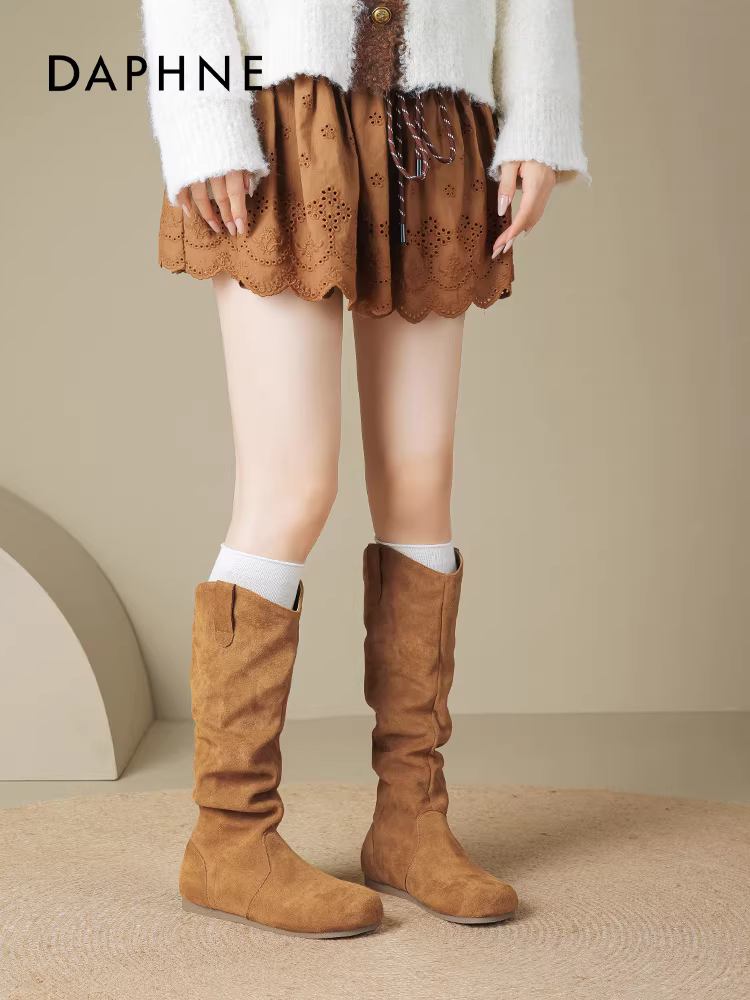 Giày bốt nữ Daphne, kiểu bốt cao bồi mùa thu, kiểu mới 2025, bốt dài siêu hot, bốt ngắn phong cách hoang dã, bốt cưỡi ngựa.
