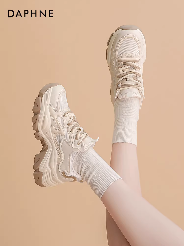 Giày bố đế dày Daphne dành cho nữ Thu đông 2025 kiểu mới giày nữ tăng chiều cao giày nữ thường ngày giày thể thao đa năng