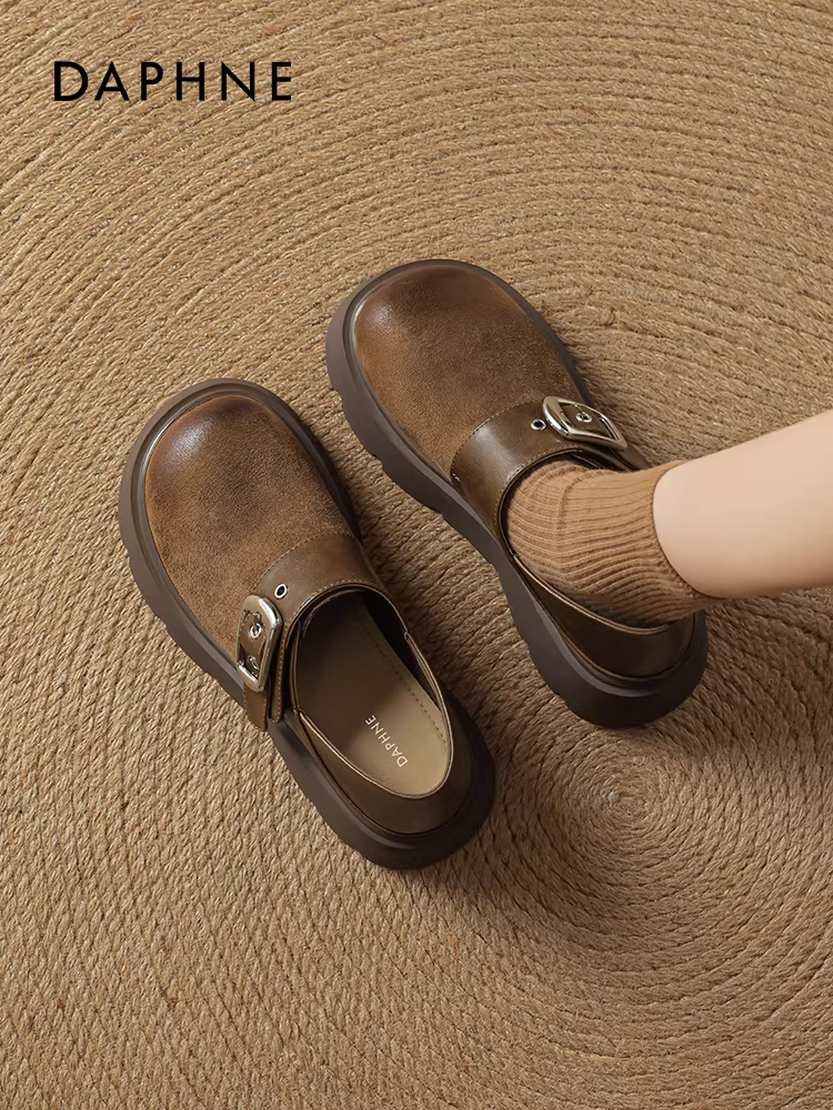 Giày lười đế dày Daphne dành cho nữ 2025, mẫu mới mùa thu, tăng chiều cao, giày đơn giản, kiểu retro, giày da nhỏ, mũi giày lớn, kiểu Birkenstock