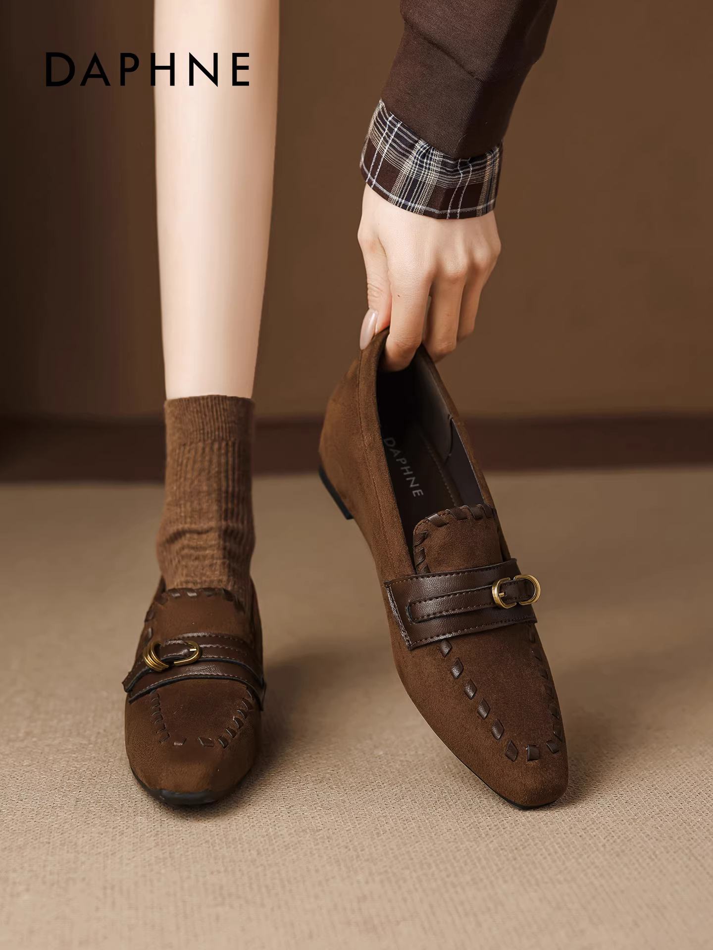 Giày Loafer Daphne Meilade Cho Nữ 2025 Mẫu Mới Thu/Đông Tăng Chiều Cao Phong Cách Retro Dễ Mang Đi Làm
