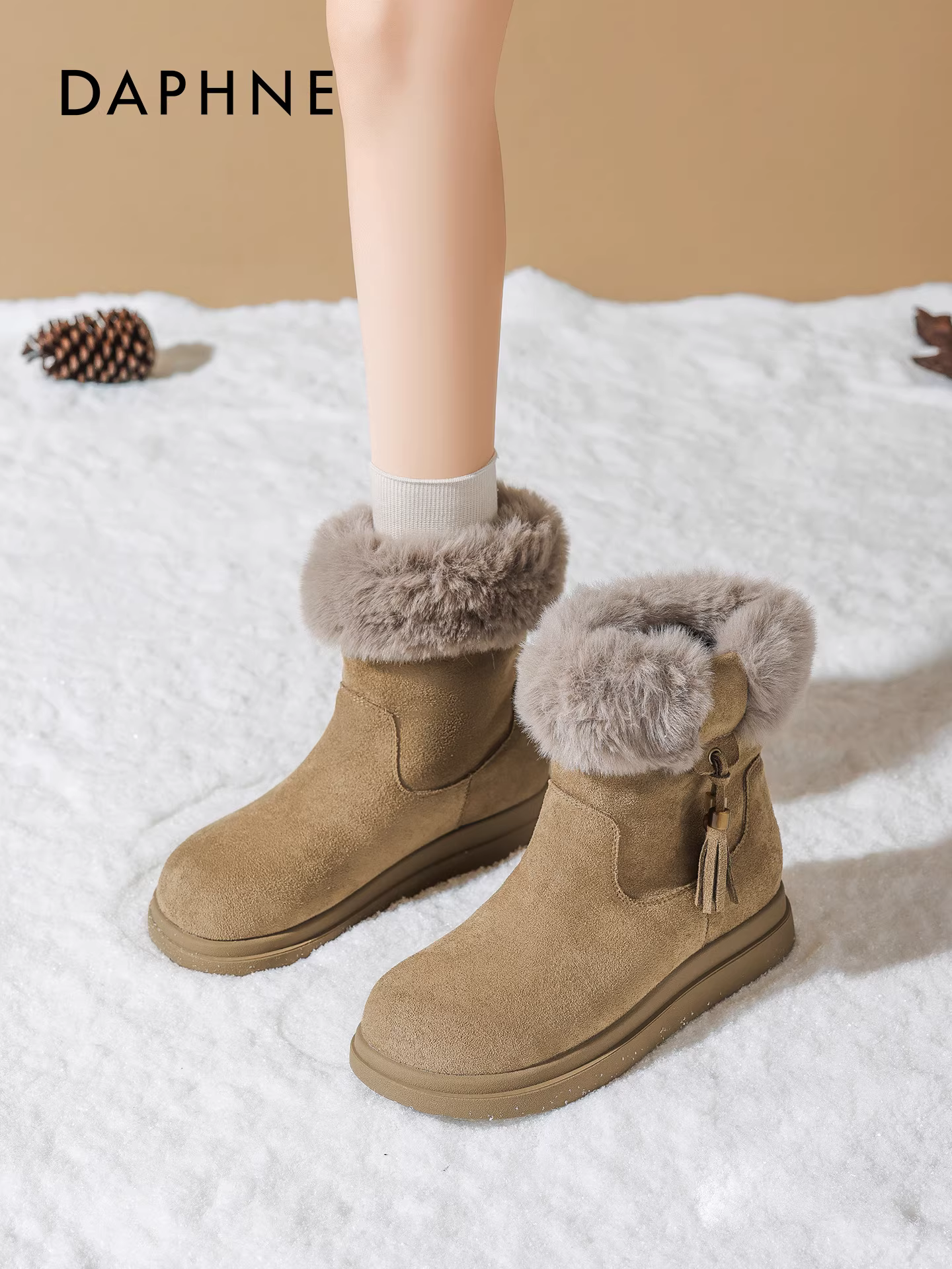 Giày bốt nữ Daphne lót lông cừu giữ ấm mùa đông 2025, chống lạnh, ấm áp, cổ ngắn, đế dày, chất liệu bông mềm mại