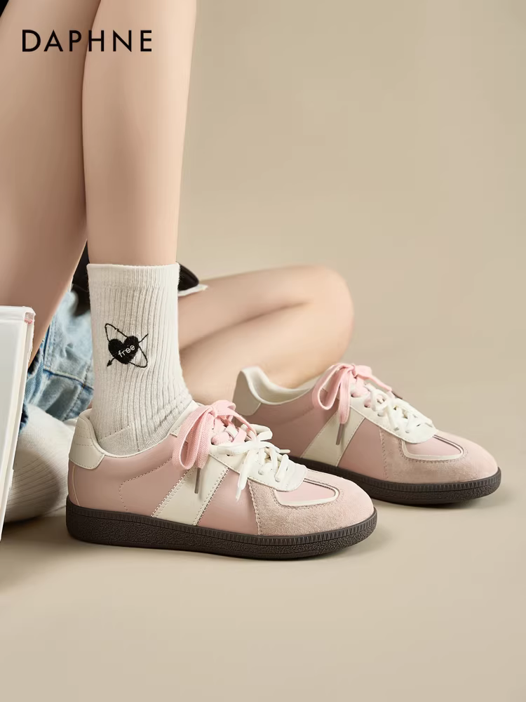 Giày tập luyện màu hồng Daphne dành cho nữ, giày thể thao múa ba lê mùa thu mới 2025, giày thể thao tăng chiều cao mùa xuân và mùa thu.