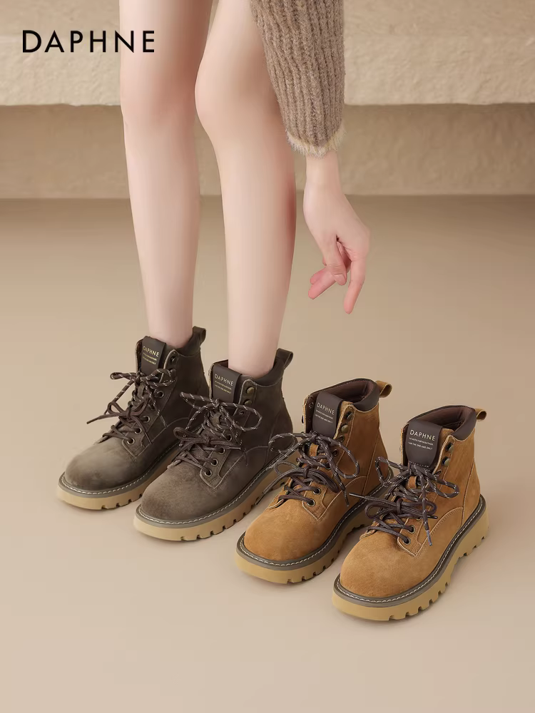 Giày bốt Daphne Martin dành cho nữ, kiểu Anh, bốt ngắn mùa đông 2025 mới, bốt đi bộ đường dài, bốt đế bằng màu vàng, phong cách mùa thu.