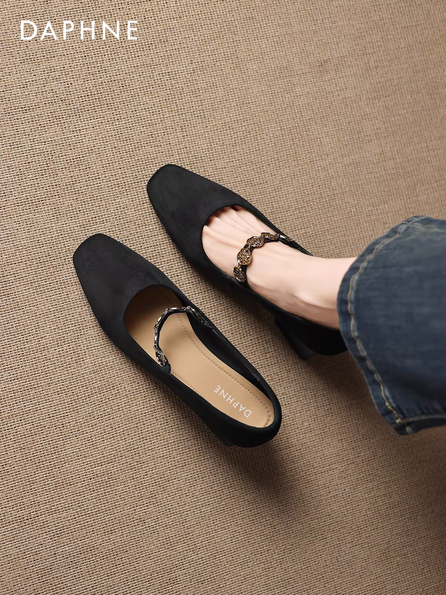 Giày nữ Daphne đen miệng nông kiểu Mary Jane đế dày mùa thu mới 2025 chất liệu da lộn kiểu Pháp cao gót