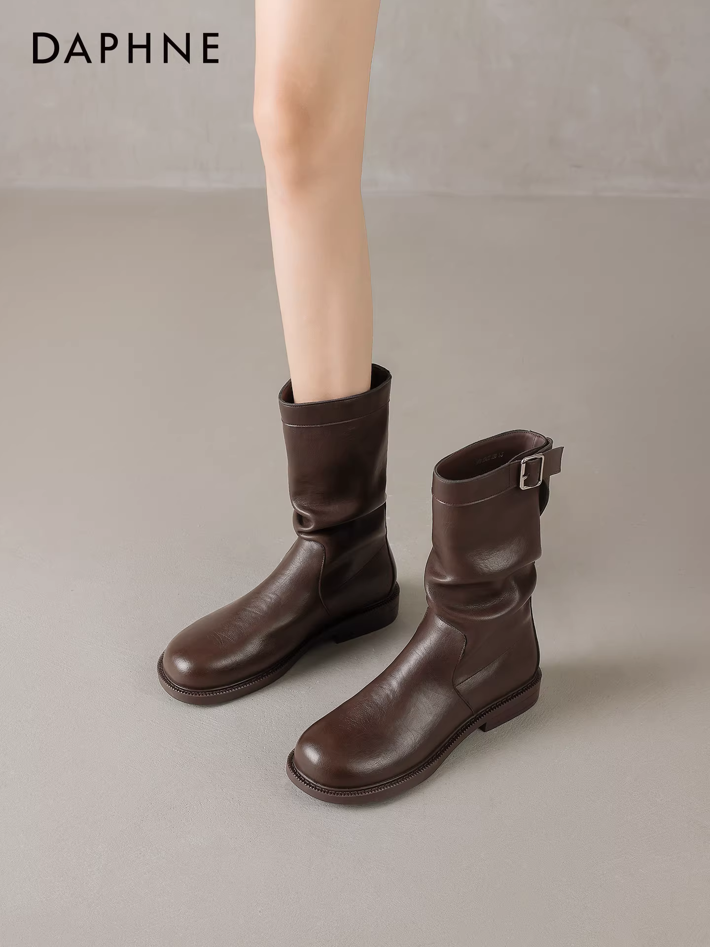 Giày bốt Daphne nữ kiểu mới 2025, giày bốt da đi xe, giày bốt ngắn dáng suông, giày bốt đế bằng cao đến giữa bắp chân, giày bốt Martin lót lông mùa đông