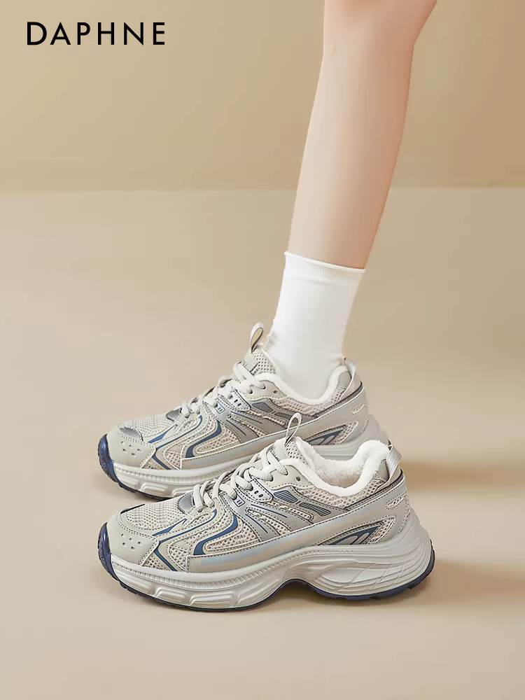 Giày bố đế dày Daphne dành cho nữ 2025, giày mùa đông mới lót lông cừu giữ ấm, giày cotton thể thao thường ngày, ủng tuyết