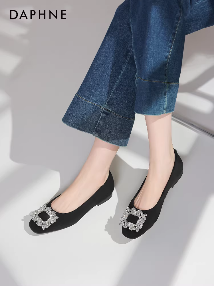 Giày bệt nữ Daphne kiểu dáng đơn giản mùa thu đông 2025, phong cách Pháp, đế mềm, kiểu giày xuồng mùa xuân thu.