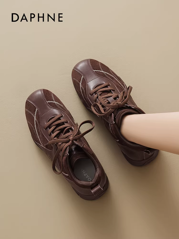 Giày tập luyện Đức lót lông Daphne Maillard dành cho nữ, giày nâu cổ điển mùa thu đông 2025, giày cao cổ đế dày.