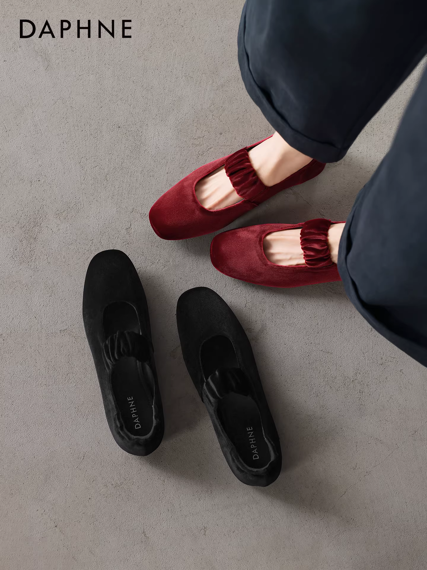 Giày bệt nữ Daphne màu đỏ, mẫu mới thu 2025, chất liệu da lộn, giày cưới, đế mềm, kiểu Mary Jane Pháp.