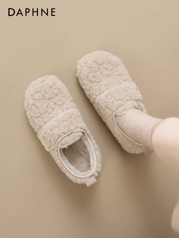 Giày bốt len cừu Daphne dành cho nữ, mẫu mới mùa đông 2025, giày lông mềm mại, giày cotton, màu nâu, giày lười giữ ấm