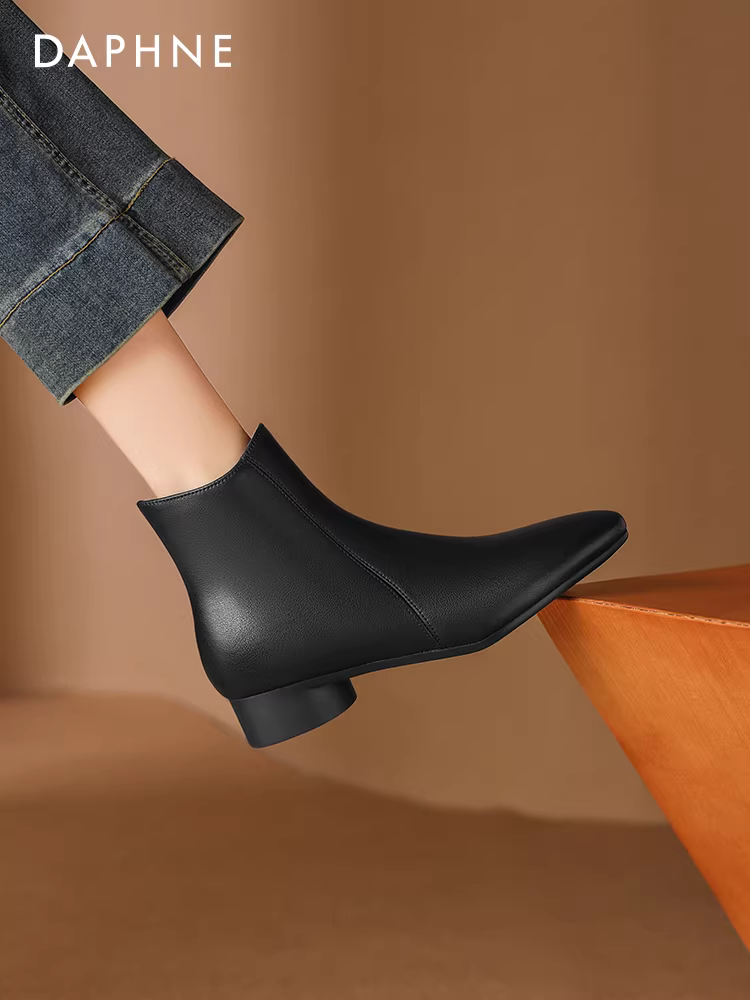 Giày bốt mũi nhọn ngắn Daphne dành cho nữ mùa đông 2025 kiểu mới, giày bốt nữ mùa thu đông, giày bốt đế thô kiểu Martin, giày da