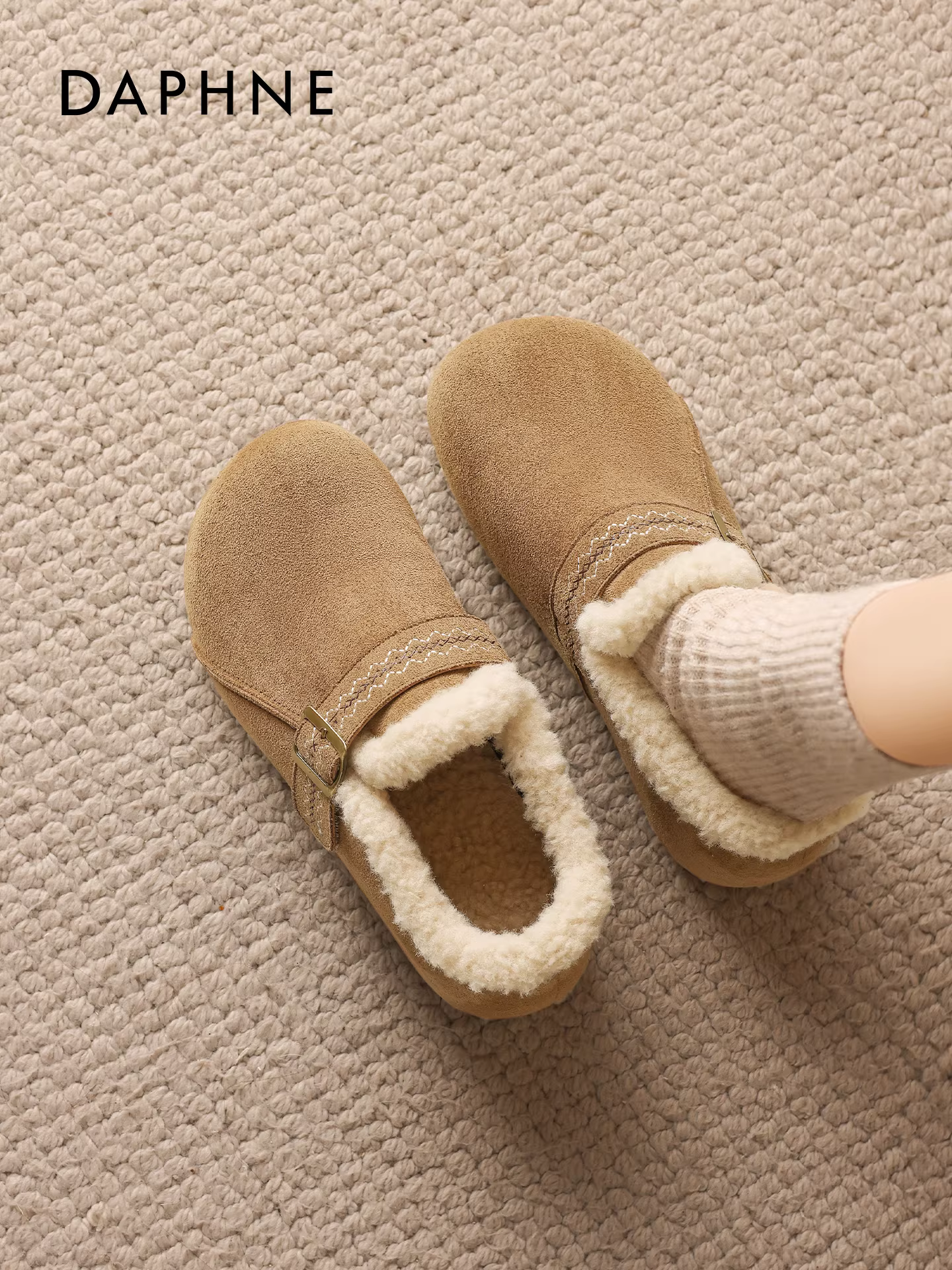 Giày Daphne Birkenstock nữ mùa đông 2025 mới, lót lông mềm mại, đế dày, giữ ấm, kiểu dáng ôm chân, thích hợp cho bà bầu.