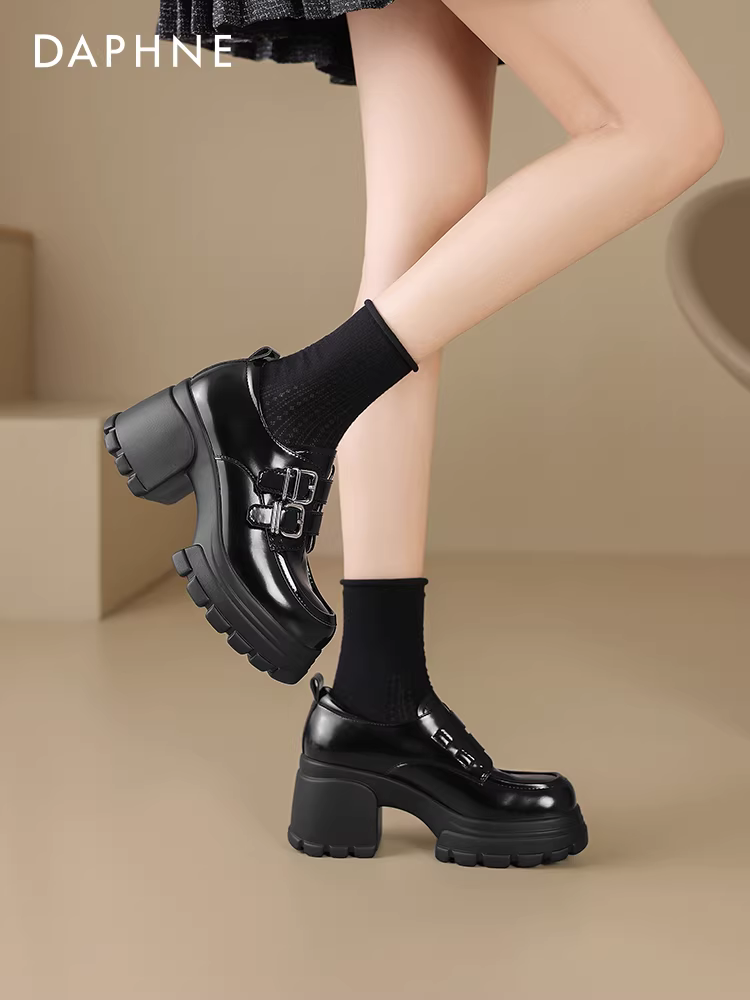 Giày lười cao gót Daphne dành cho nữ 2025, kiểu mới mùa thu, giày da đen phong cách Anh, gót dày, tăng chiều cao, giày đơn.