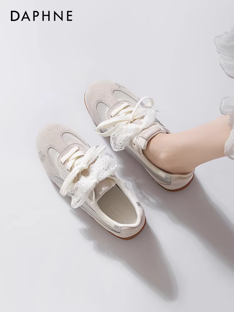 Giày tập thể thao nữ Daphne phối màu ren, kiểu dáng mới xuân hè 2025, phong cách ballet, đế mềm.