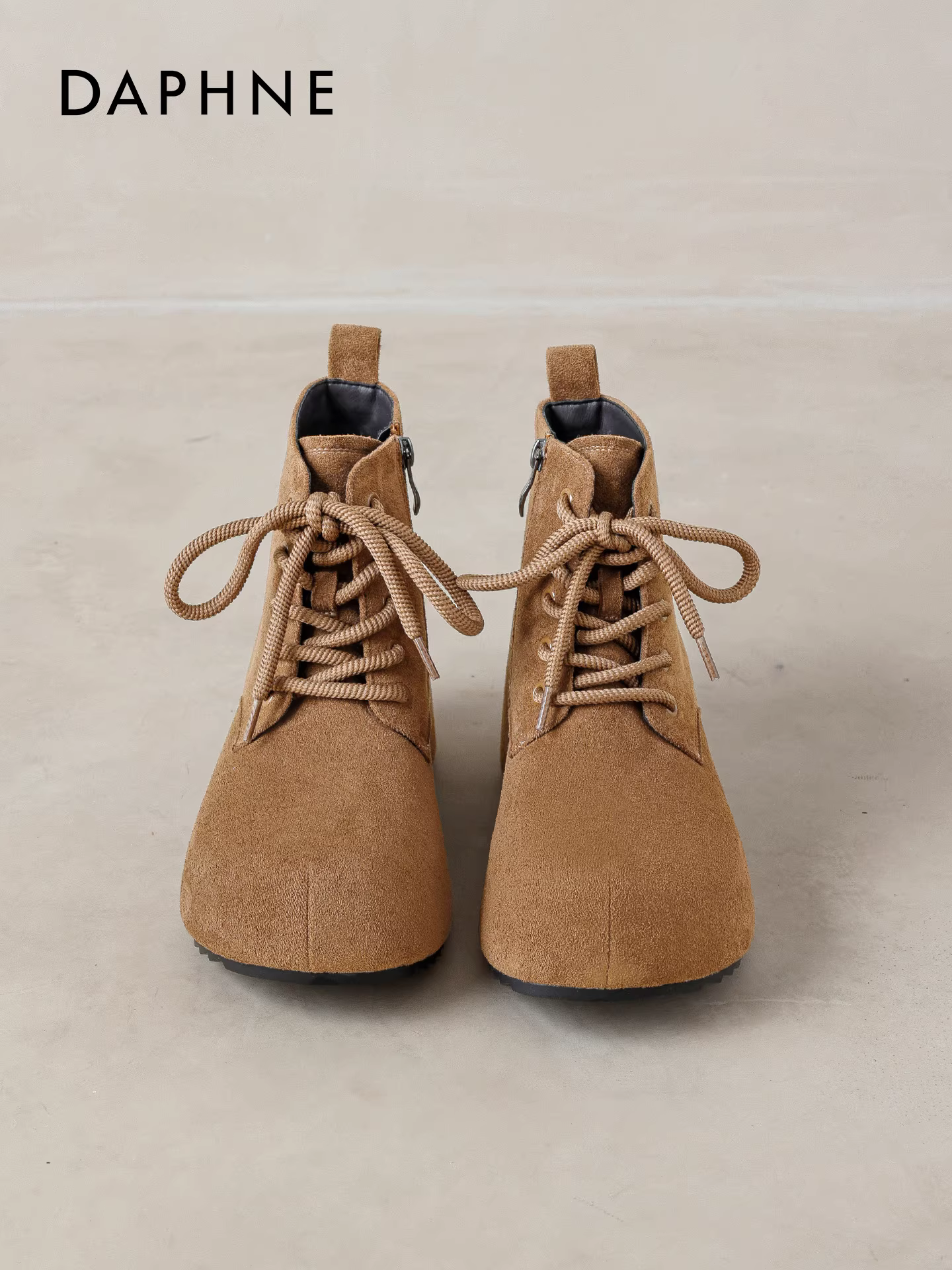 Giày bốt Martin đế dày lót lông cừu Daphne dành cho nữ 2025, kiểu mới mùa đông, tăng chiều cao, giữ ấm, kiểu ngắn, chất liệu cotton