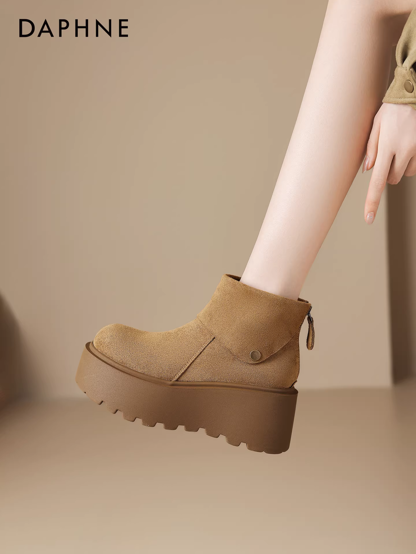 Giày bốt cổ ngắn đế dày Birkenstock của Daphne có gót tăng chiều cao 2025 Giày bốt nữ cổ điển mùa thu đông mới của phụ nữ Giày bốt da