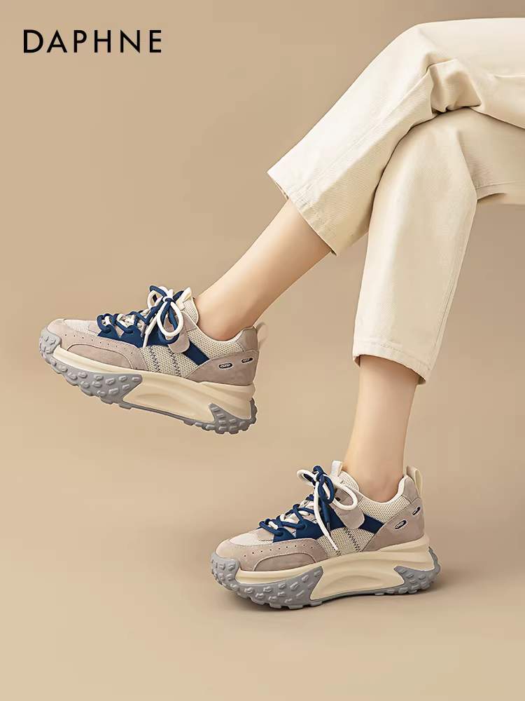 Giày bố đế dày Daphne dành cho nữ, kiểu dáng phổ biến, tăng chiều cao, nhẹ, đa năng, giày nữ thường ngày, đế mềm, mùa thu 2025