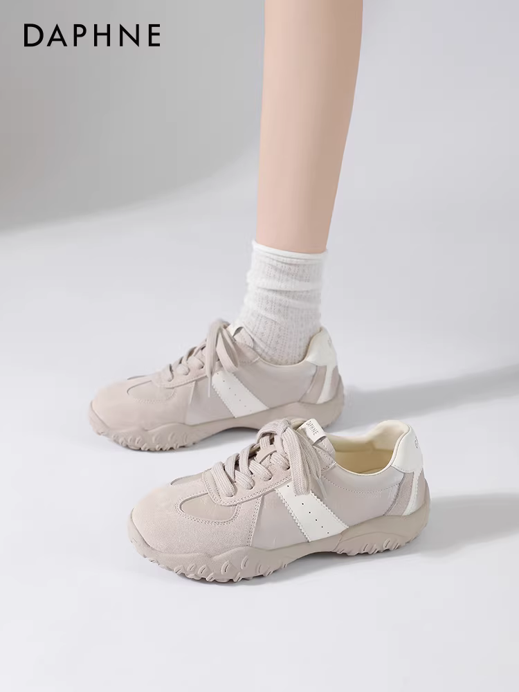 Giày tập Daphne nữ 2025 xuân hè mới, kiểu retro, giày thể thao đa năng, màu bạc, đế dày