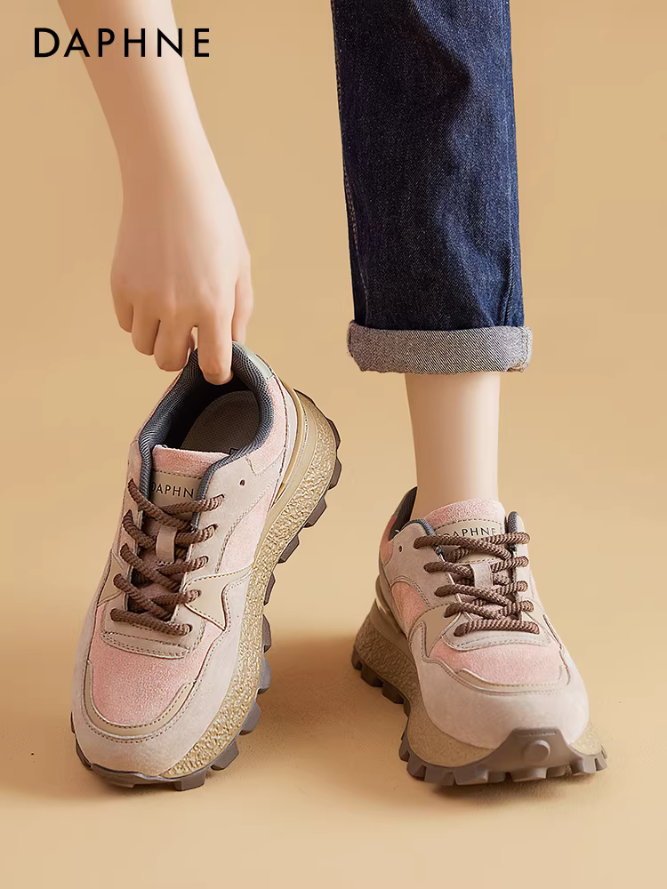 Giày bố đế dày Daphne dành cho nữ 2025, kiểu dáng mới thời thượng, đa năng, giày thể thao nhẹ, giày đi bộ đường dài, giày thường ngày