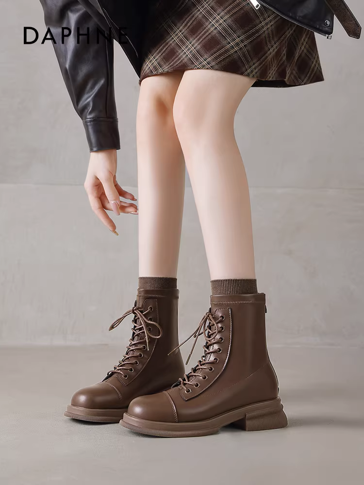 Giày bốt ngắn đen Daphne, giày bốt Martin nữ, mẫu mới 2025, giày bốt cưỡi ngựa Melard, giày bốt cao bồi kiểu miền Tây đến giữa bắp chân