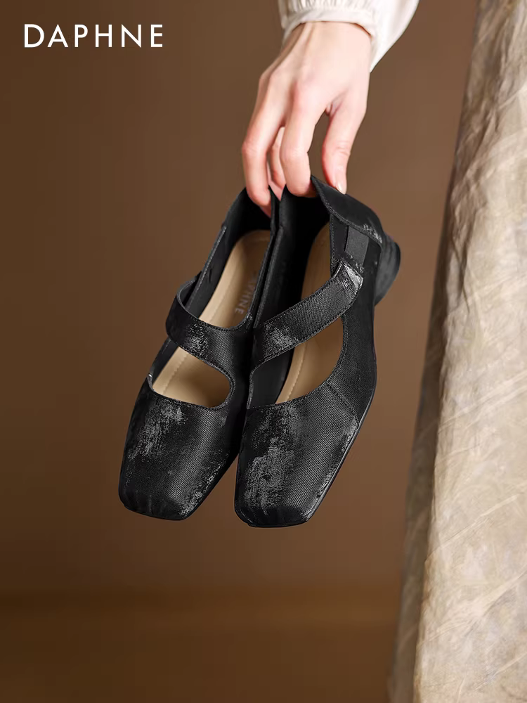 Giày Mary Jane kiểu Trung Quốc mới của Daphne dành cho nữ 2025, giày mùa thu mũi vuông đế bằng kiểu Pháp, giày mùa thu đế dày bằng da