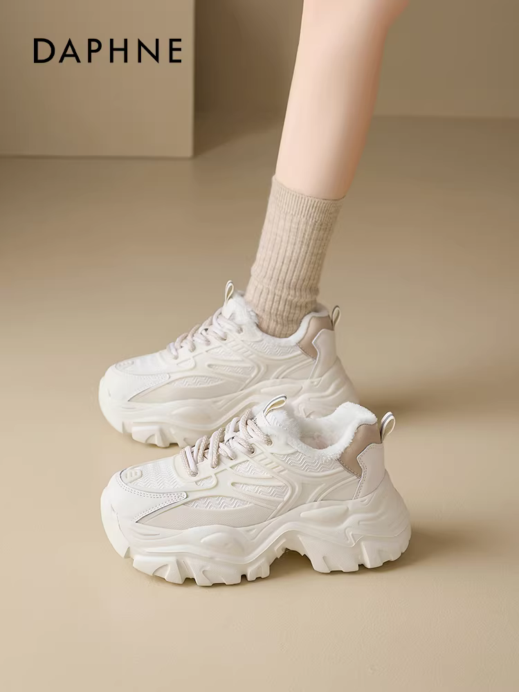 Giày bố lót lông Daphne dành cho nữ, giày cotton giữ ấm tăng chiều cao mùa đông mới năm 2025, giày thể thao đế dày êm ái.