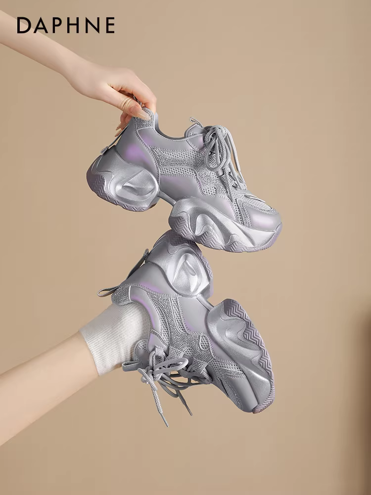 Giày thể thao nữ Daphne màu tím, kiểu dáng mới 2025, đế dày, tăng chiều cao, đa năng, phong cách thường ngày