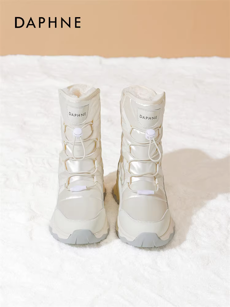 Giày bốt nữ Daphne đi ngoài trời mùa đông 2025, kiểu ngắn, lót lông cừu, chống trơn trượt, giữ ấm, đế dày, chất liệu cotton