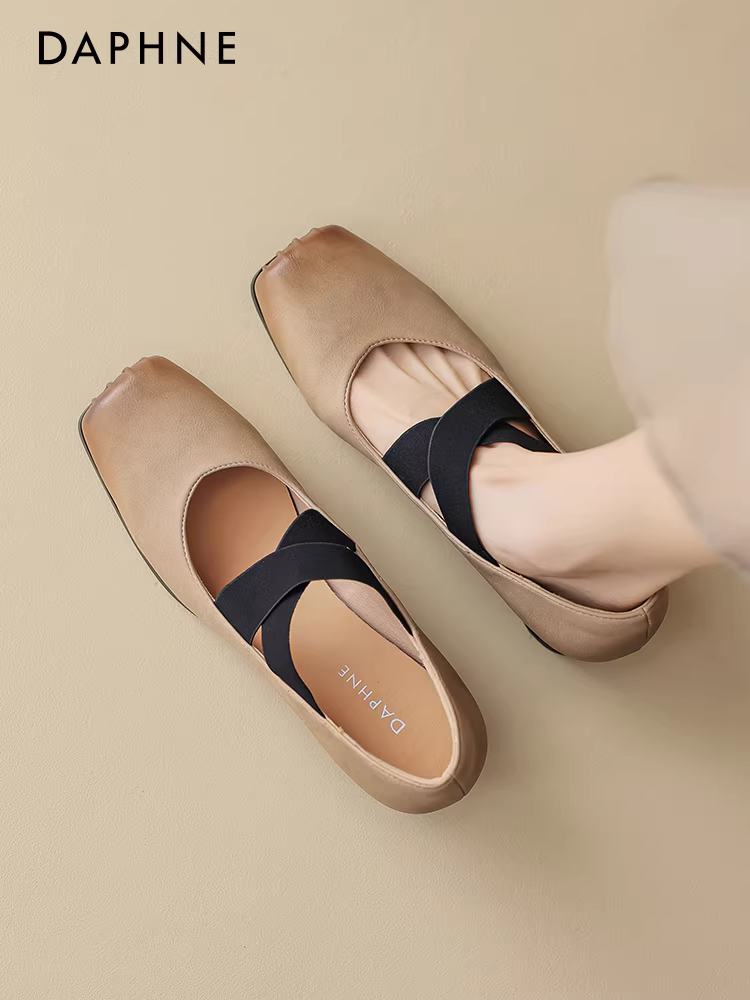 Giày bệt Daphne dành cho nữ có quai, giày cao gót mũi nhọn, giày da nhỏ, giày Mary Jane đế thô kiểu Pháp mùa thu.
