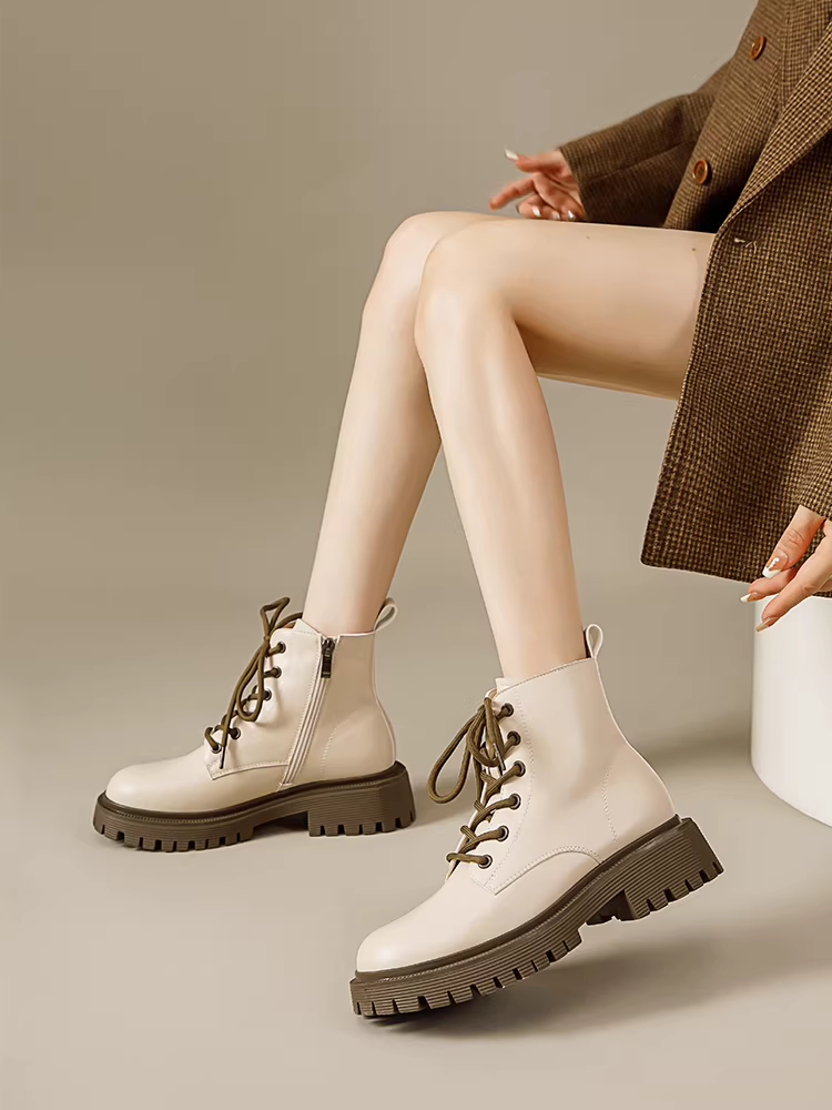 Giày bốt Martin đế dày Daphne dành cho nữ 2025, mẫu mới thu đông, siêu hot, phong cách Anh quốc, đơn giản, đa năng, kiểu cổ điển.