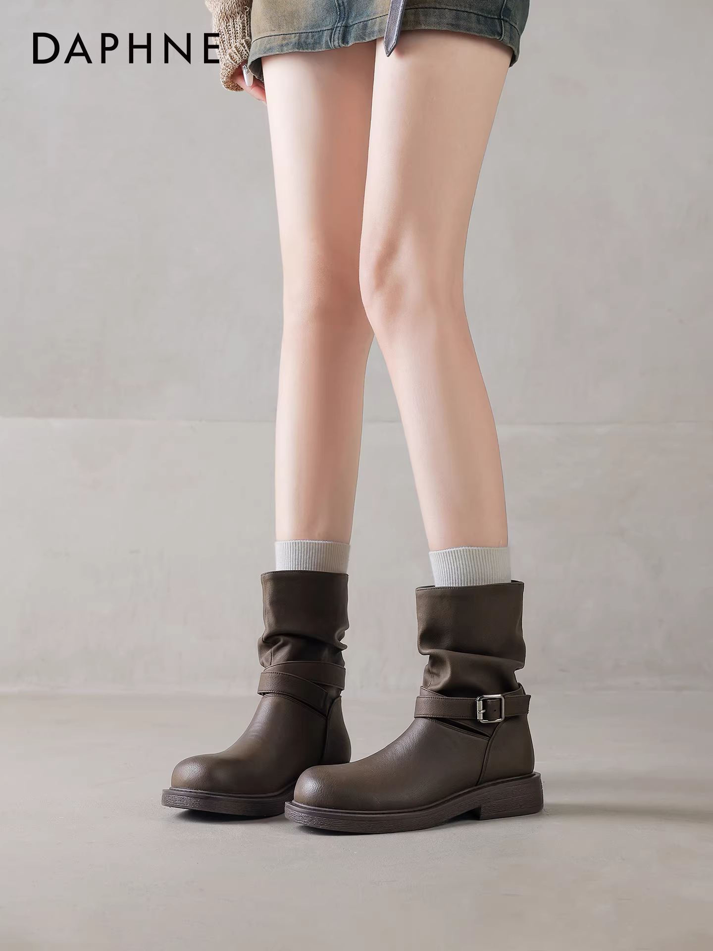 Giày bốt ngắn màu nâu Daphne dành cho nữ, mẫu mới mùa đông 2025, lót lông cừu, kiểu dáng Melard, đế bằng, ôm chân, kiểu Martin.