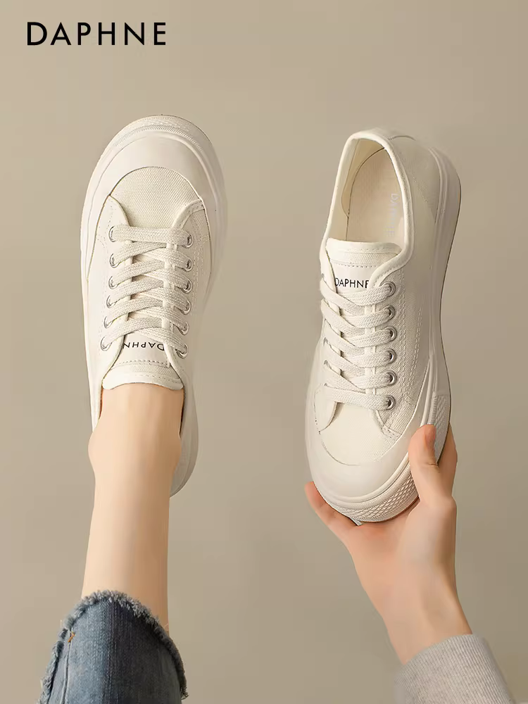 Giày vải đế mềm Daphne dành cho nữ, giày lười mùa thu 2025 mới phối chân váy, giày thể thao hot trend, giày trắng thời thượng.